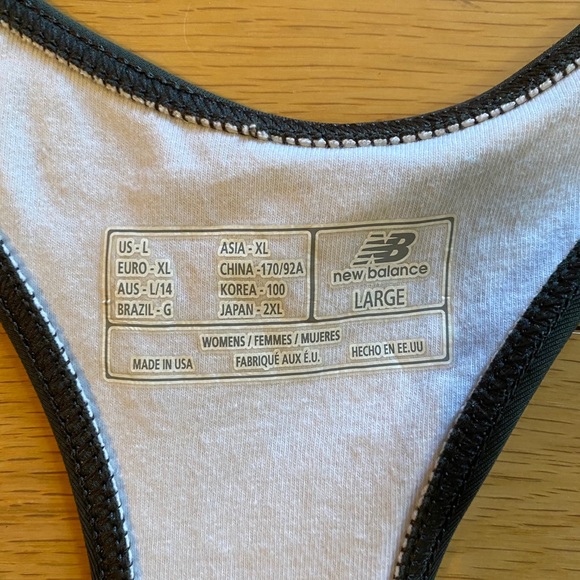 New Balance tank top with built in sports bra sz L - Picture 2 of 4